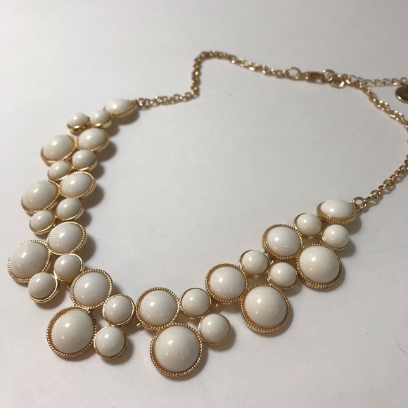 Liz Claiborne White Cobachon Gold Necklace - Picture 5 of 8
